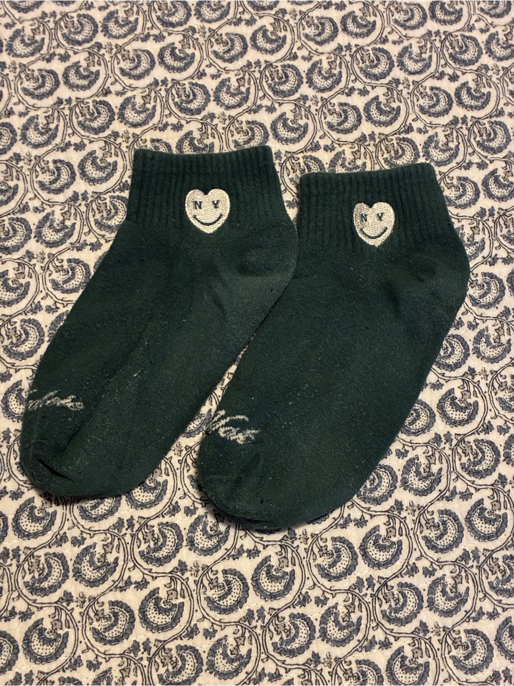 NYON Casual Dark Green Ankle Socks with Cream Heart NY Accent